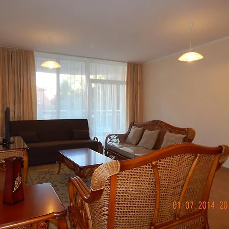 Oasis And Apartman *