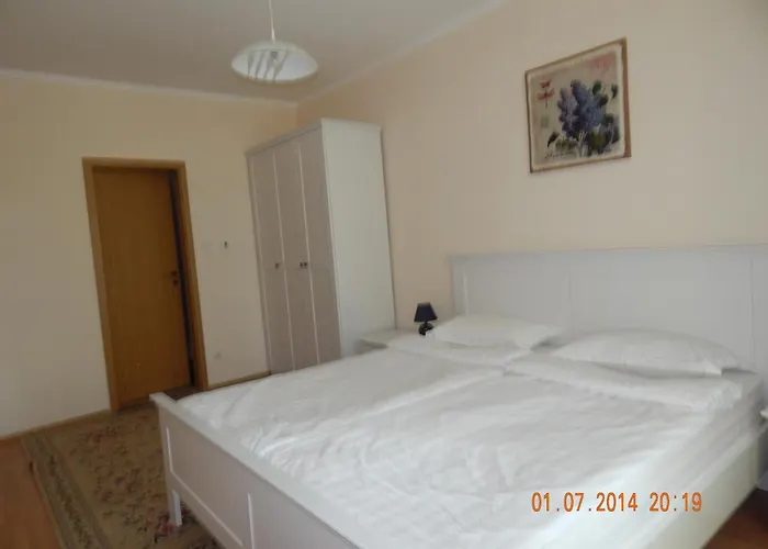 Oasis And Apartman Ravda