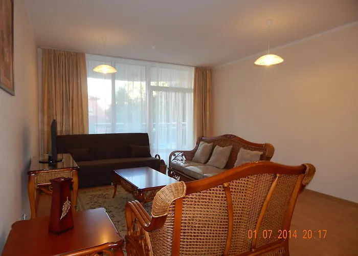 Oasis And Apartman *