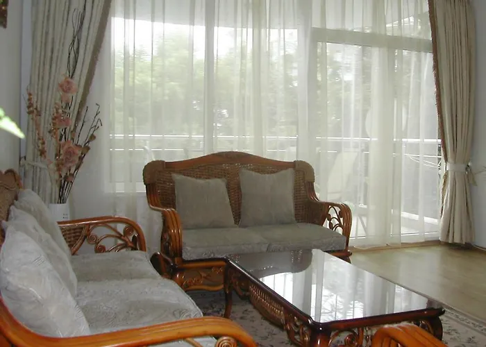 Apartman Oasis And Ravda