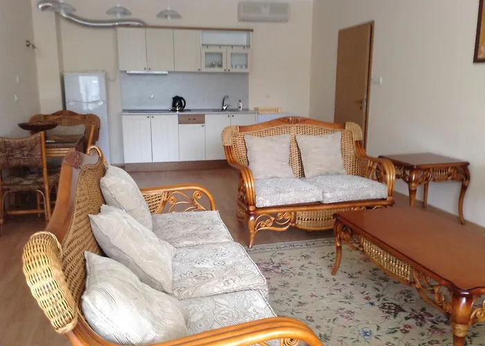 Oasis And Apartman *