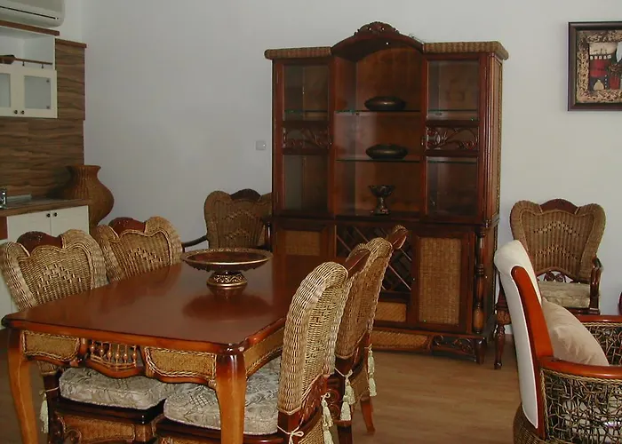 Oasis And Apartman Ravda