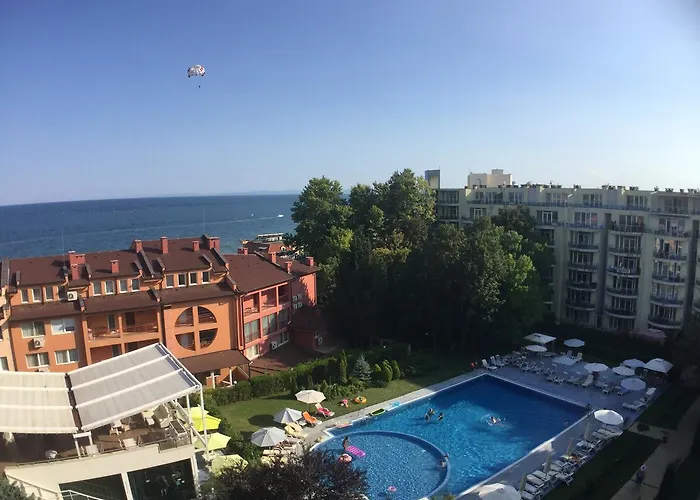 Apartman Oasis And Ravda