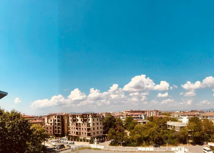 Oasis And Apartman *