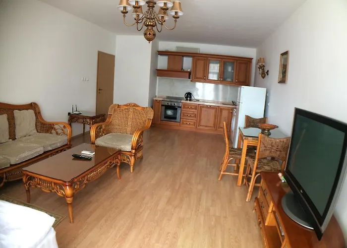 Apartman Oasis And Ravda