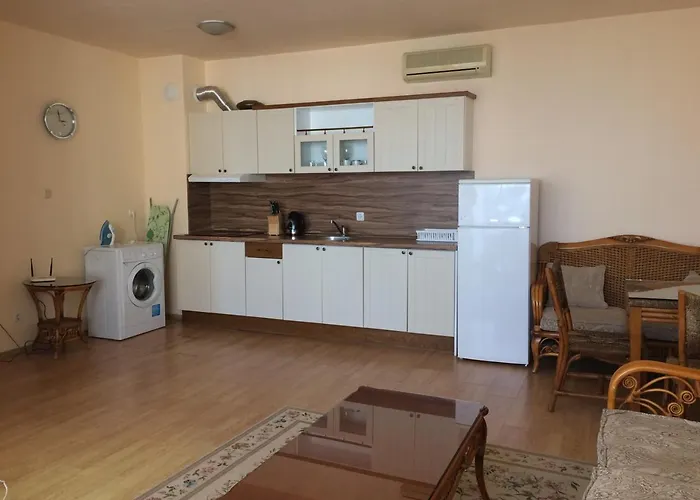 Oasis And Apartman *