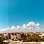 Oasis And Apartment *