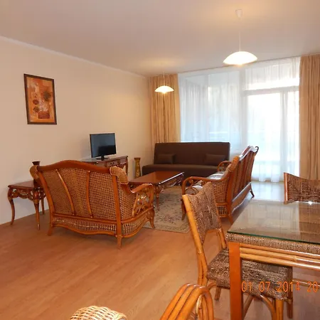 Oasis And Apartment Ravda