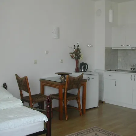 Apartment Oasis And *