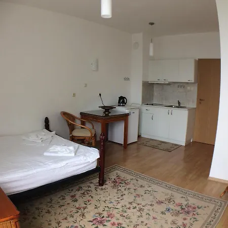 Oasis And Apartment Ravda